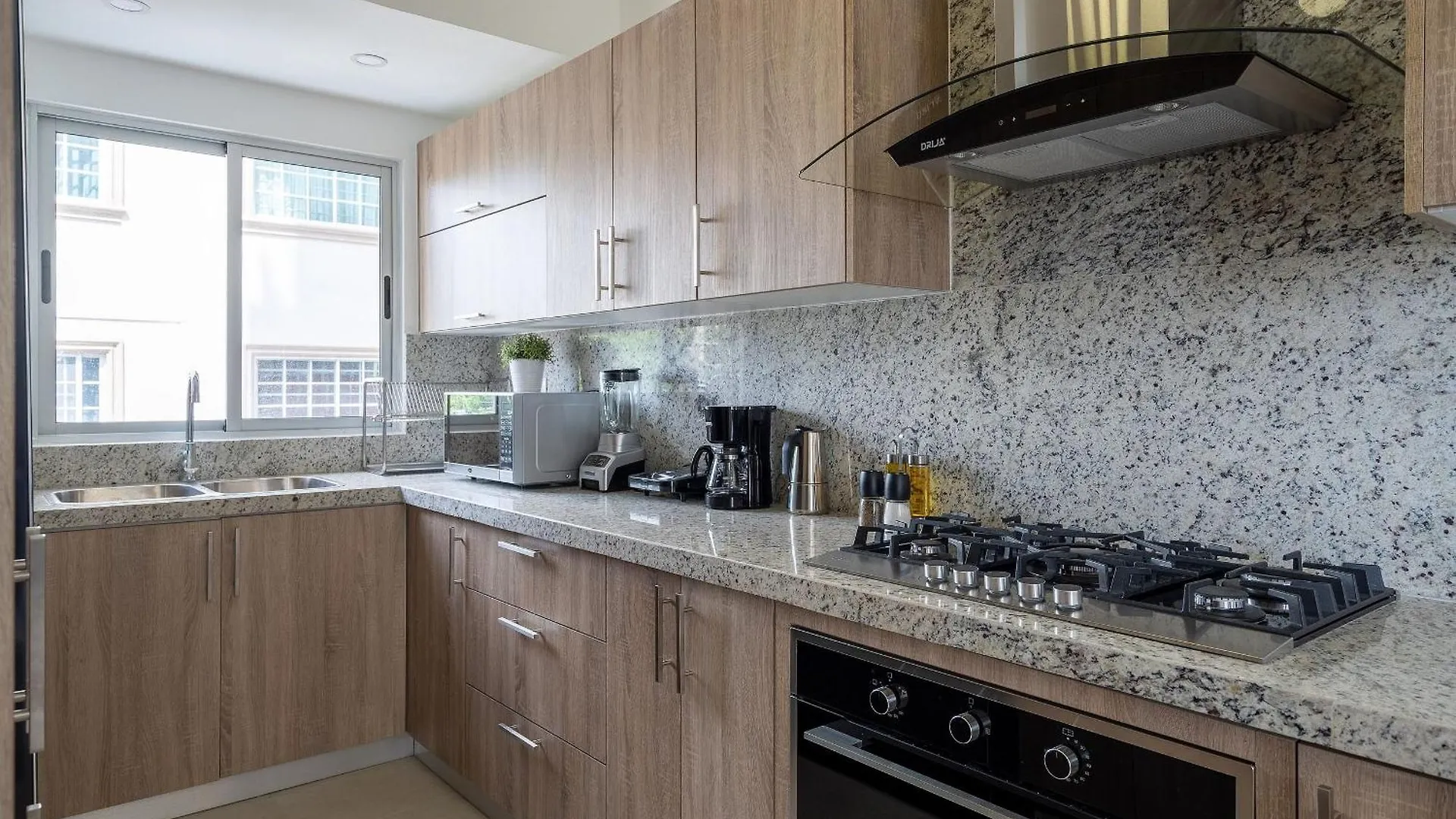 Splendid-Kingbed-3Br-Pool-Ac-Modern-Wifi-Yellowkey Santo Domingo 0*,  República Dominicana