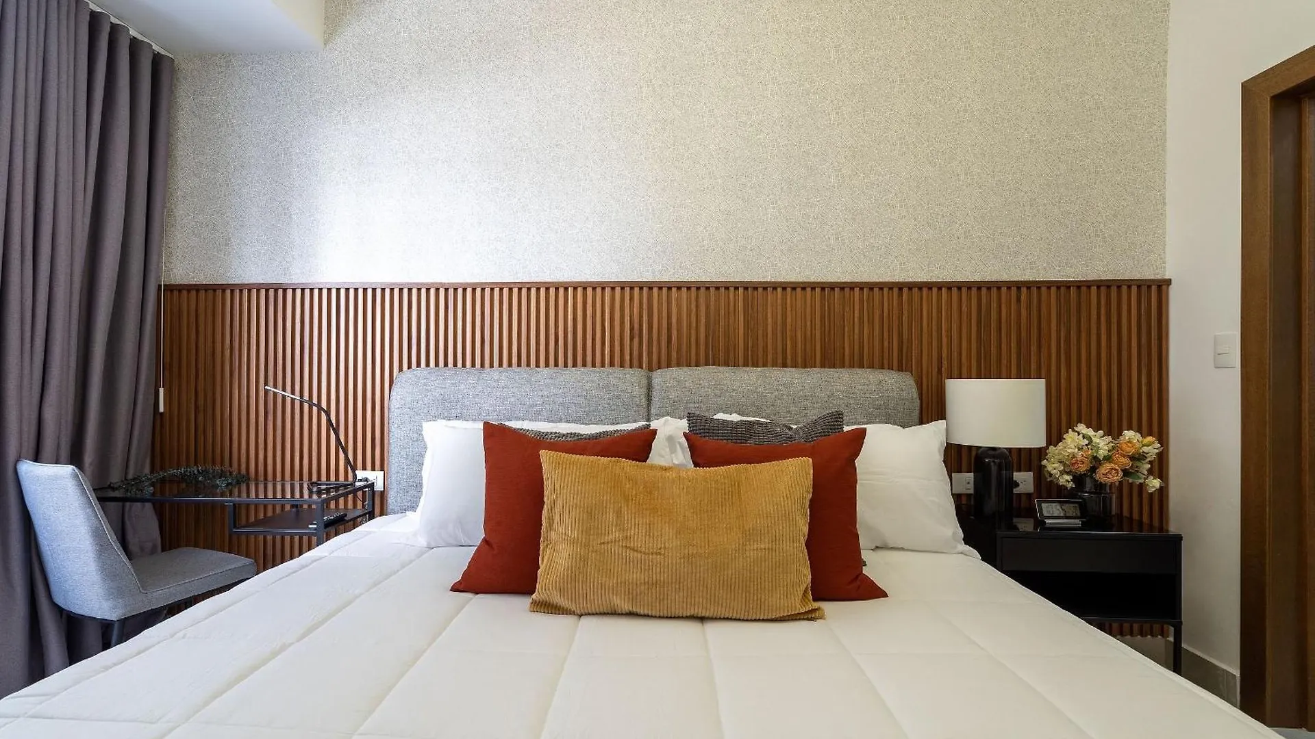 Splendid-Kingbed-3Br-Pool-Ac-Modern-Wifi-Yellowkey Santo Domingo